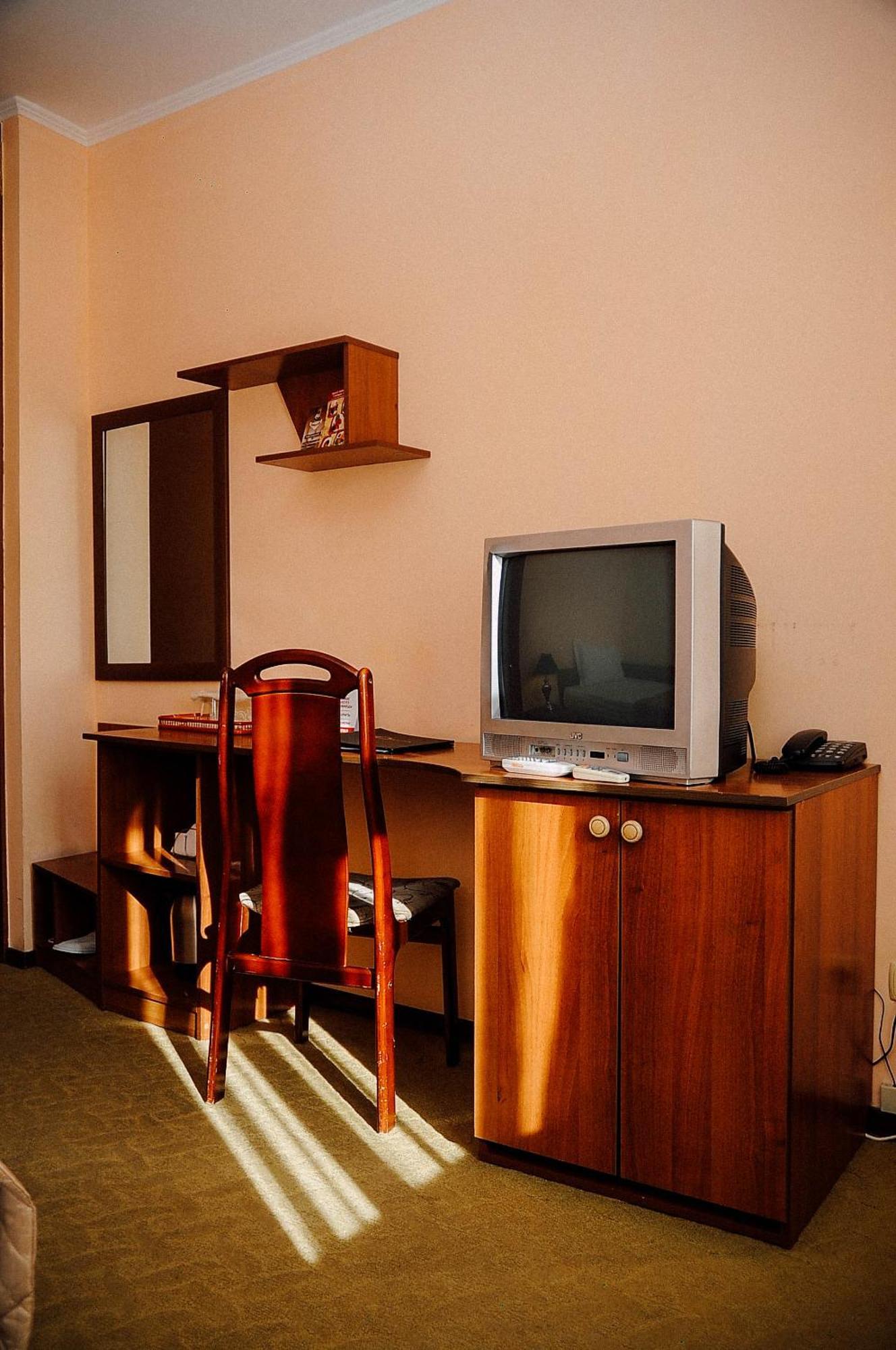 Dostyk Hotel Simkent Buitenkant foto