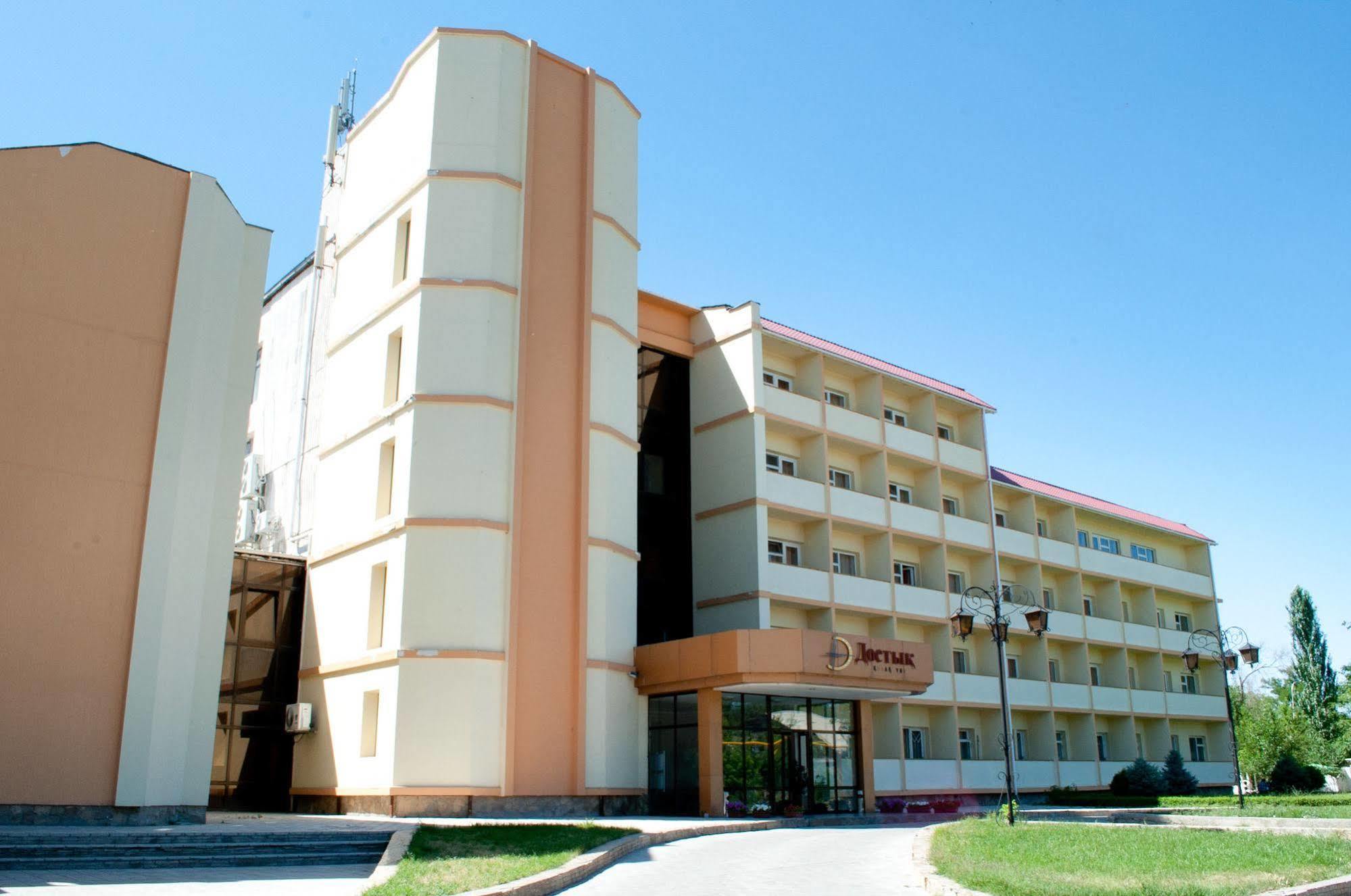 Dostyk Hotel Simkent Buitenkant foto